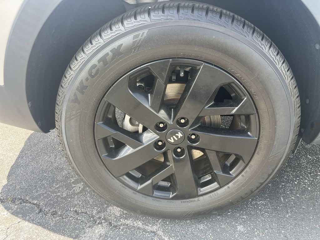 Thumbnail: 2021 Kia Sorento - 31