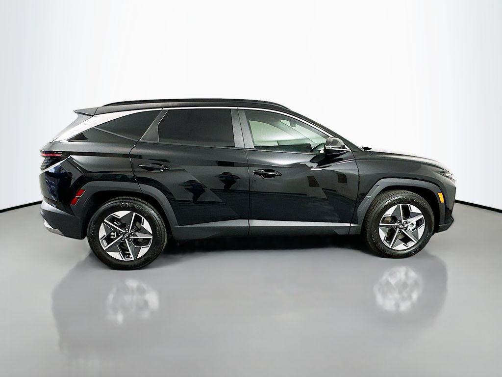 Thumbnail: 2025 Hyundai Tucson - 4