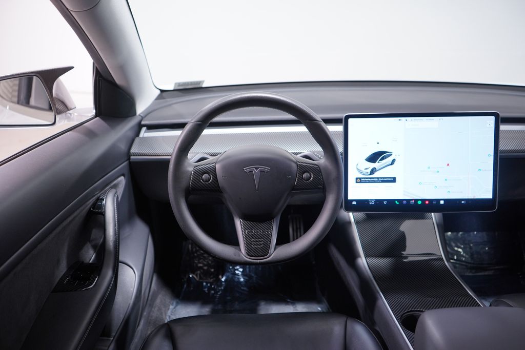 Thumbnail: 2020 Tesla Model 3 - 11