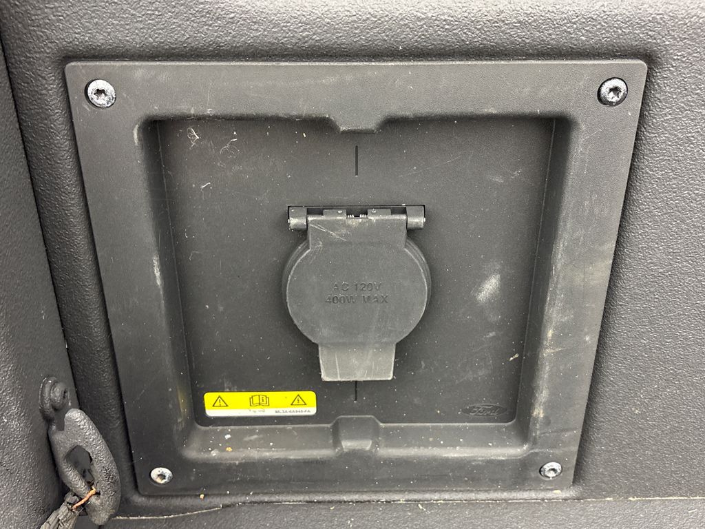 Certified Used 2023  Ford XL image 30
