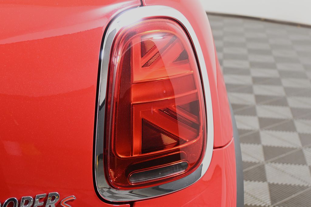 Thumbnail: 2022 MINI Cooper - 22