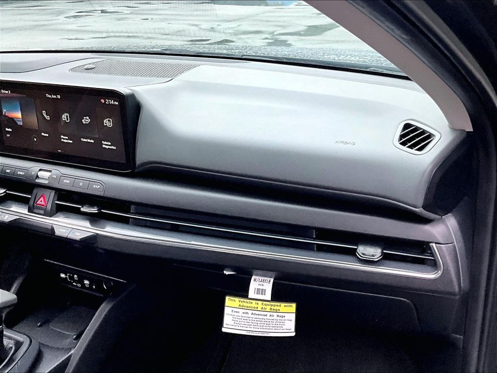 2025 Kia K4 — photo 13