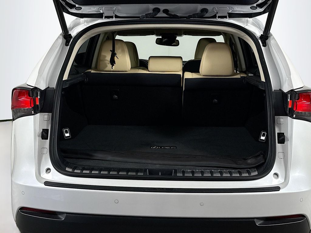 2021 Lexus NX 300 27