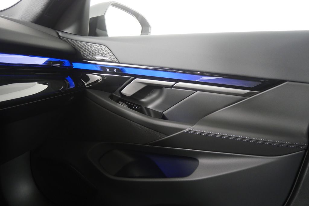 Thumbnail: 2026 BMW 5 Series - 24