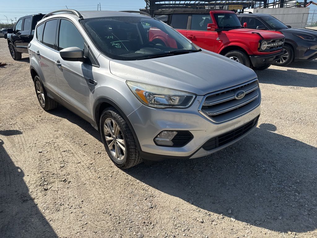 Ingot Silver Metallic 2018 Ford Escape SE FWD SUV / Crossover Front-Wheel Drive 6-Speed Automatic
