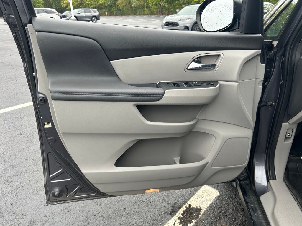 Thumbnail: 2016 Honda Odyssey - 19