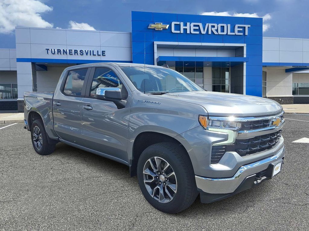 2025 Chevrolet Silverado 1500 LT 2