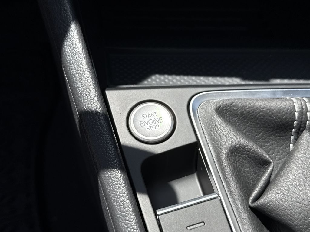 2026 Volkswagen Jetta 1.5T SE Black at DeMontrond Auto Country