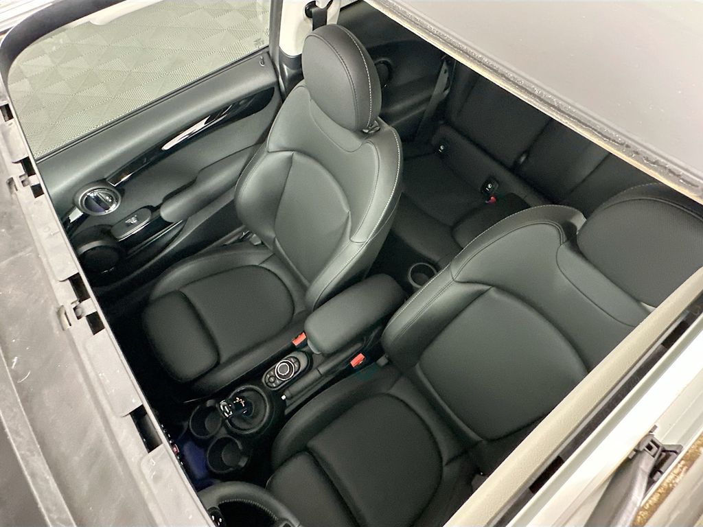 Thumbnail: 2024 MINI Cooper - 22