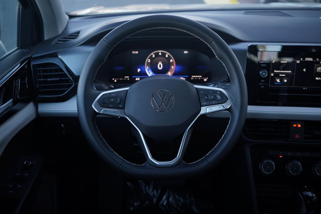 Thumbnail: 2026 Volkswagen Taos - 9