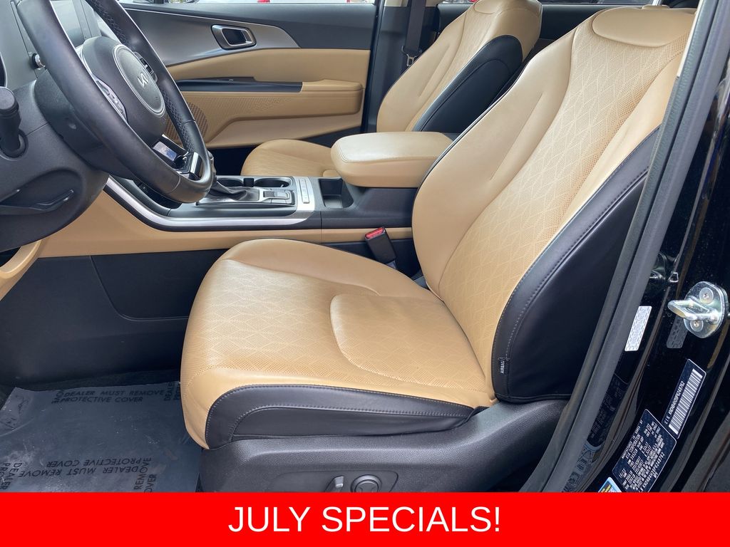 Used 2023 Kia Carnival Van