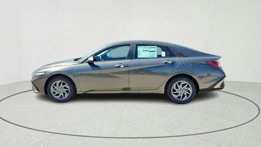 2026 Hyundai Elantra Hybrid