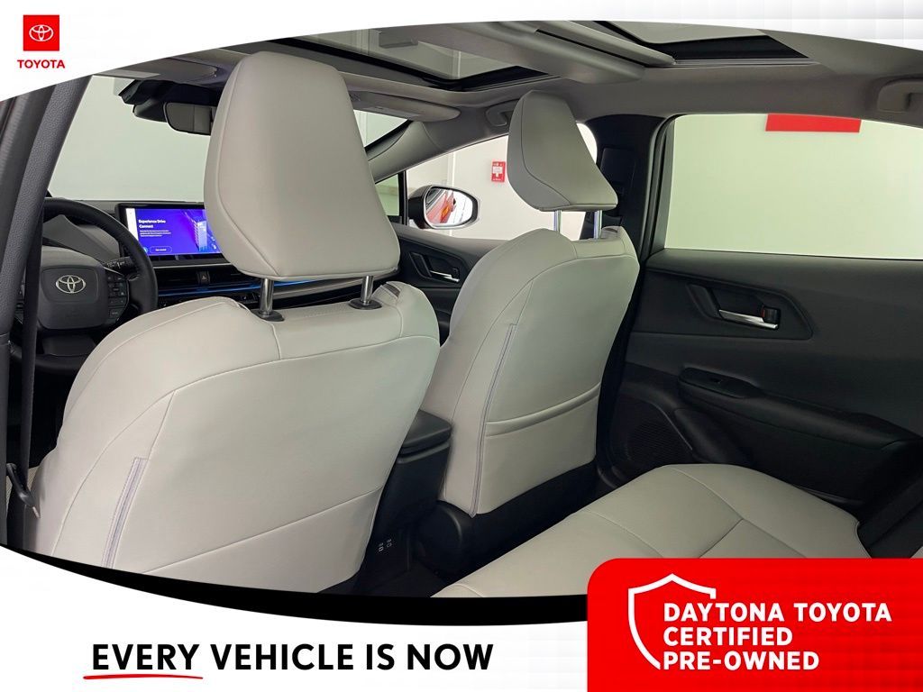 2024 Toyota Prius XLE - Photo 28