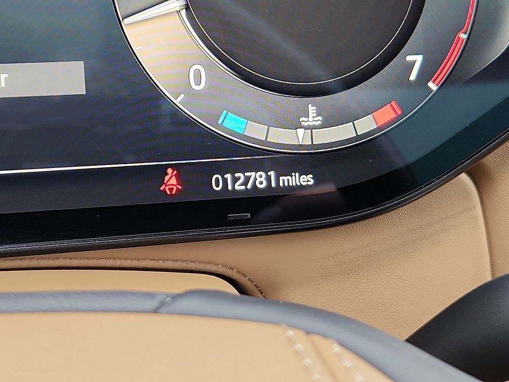 Thumbnail: 2023 Land Rover Range Rover - 21