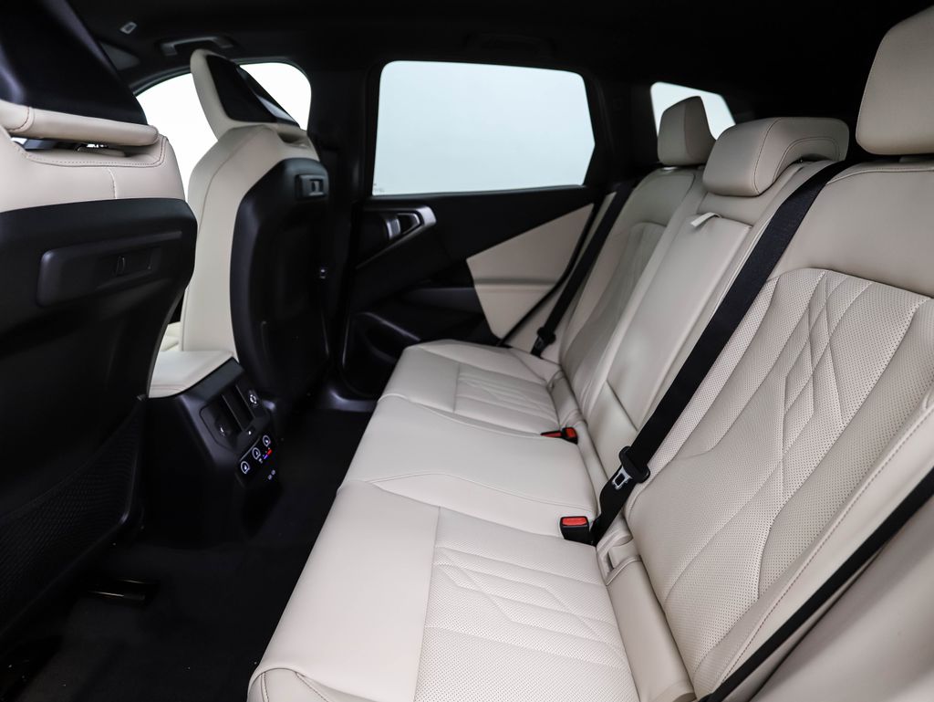 Thumbnail: 2026 BMW X3 - 23