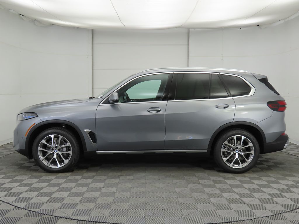 Thumbnail: 2026 BMW X5 - 9