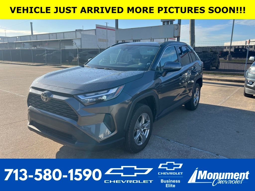 Magnetic Gray Metallic 2024 Toyota RAV4 XLE FWD SUV / Crossover Front-Wheel Drive 8-Speed Automatic