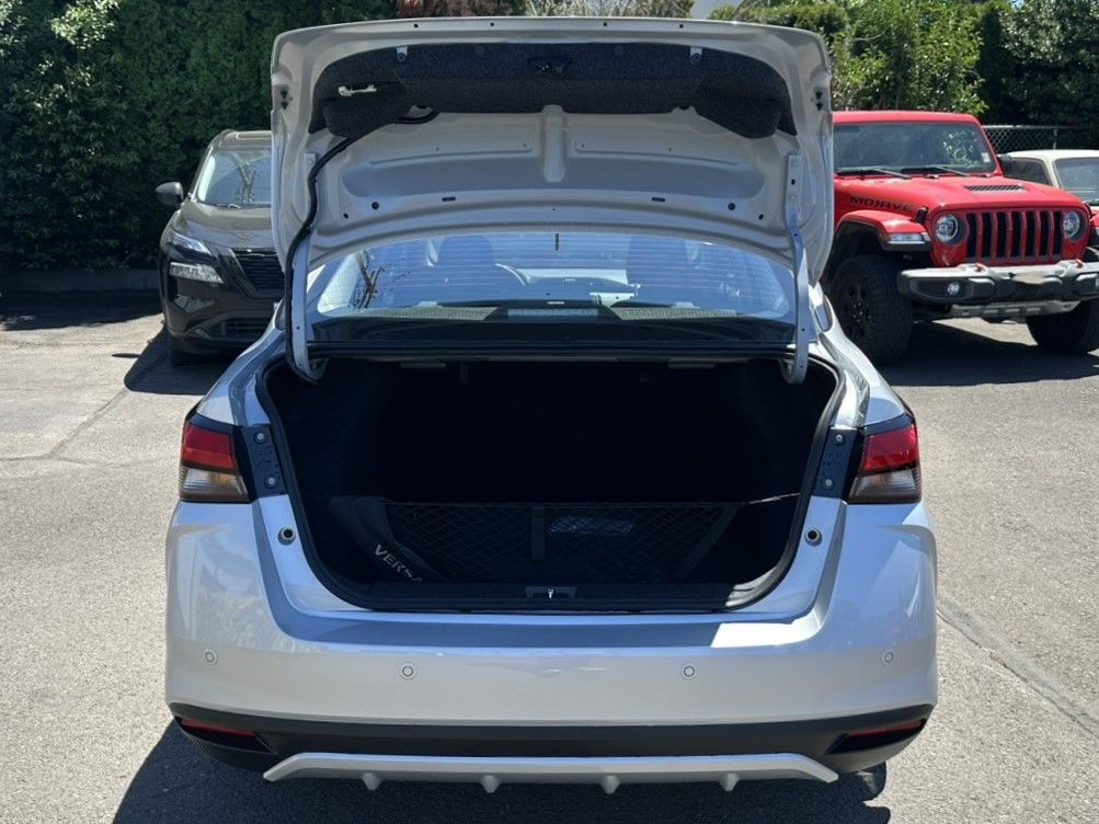 2025 Nissan Versa 1.6 S