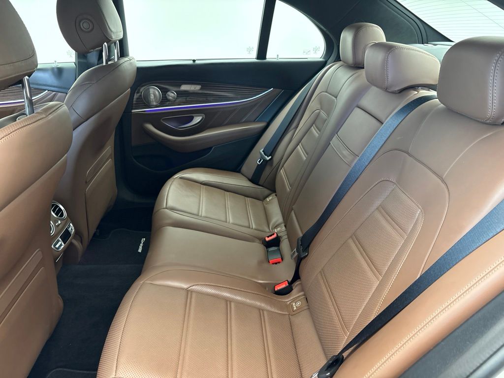 Thumbnail: 2018 Mercedes-Benz E-Class - 17