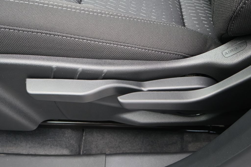 Thumbnail: 2026 Chevrolet Equinox - 16