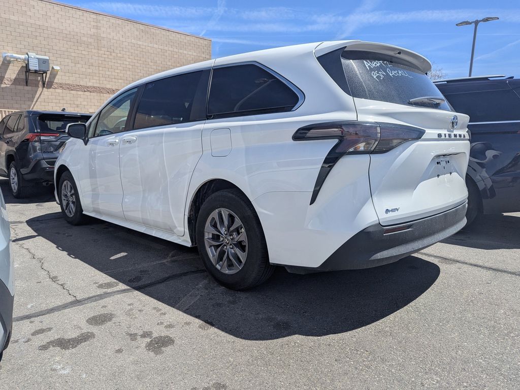 Used 2025 Toyota Sienna Van