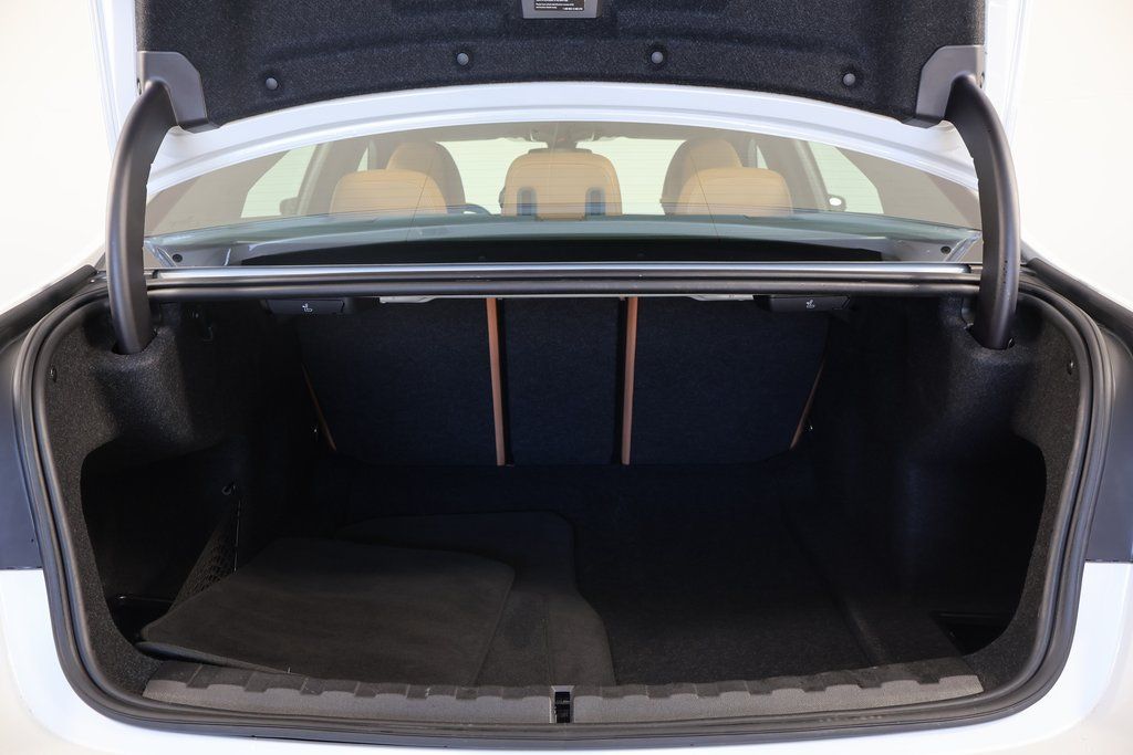 Thumbnail: 2025 BMW 3 Series - 14