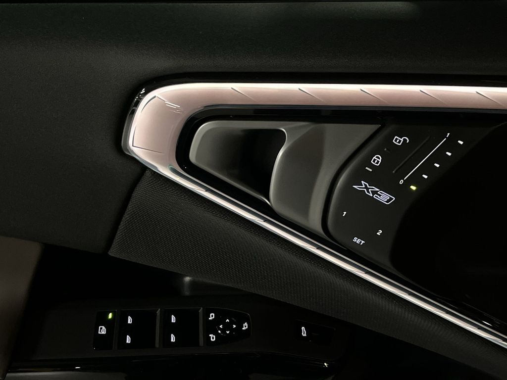 Thumbnail: 2026 BMW X3 - 13