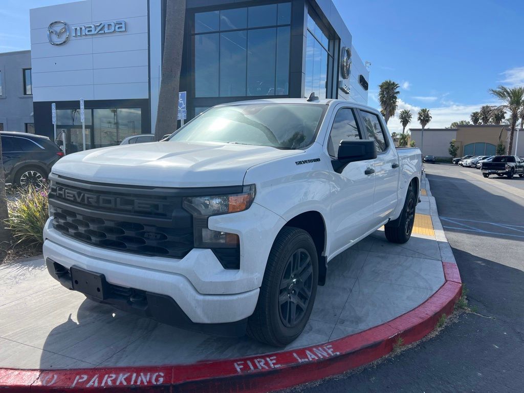 Summit White 2024 Chevrolet Silverado 1500 Pickup Truck 4X2 8-Speed Automatic