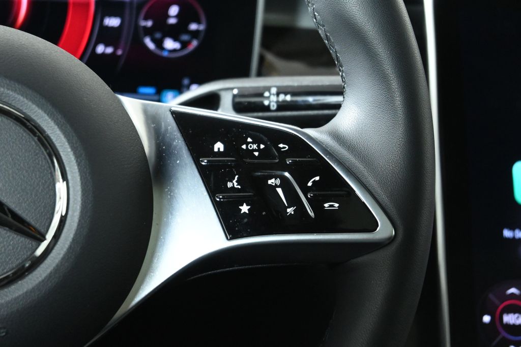 Thumbnail: 2025 Mercedes-Benz GLC - 16