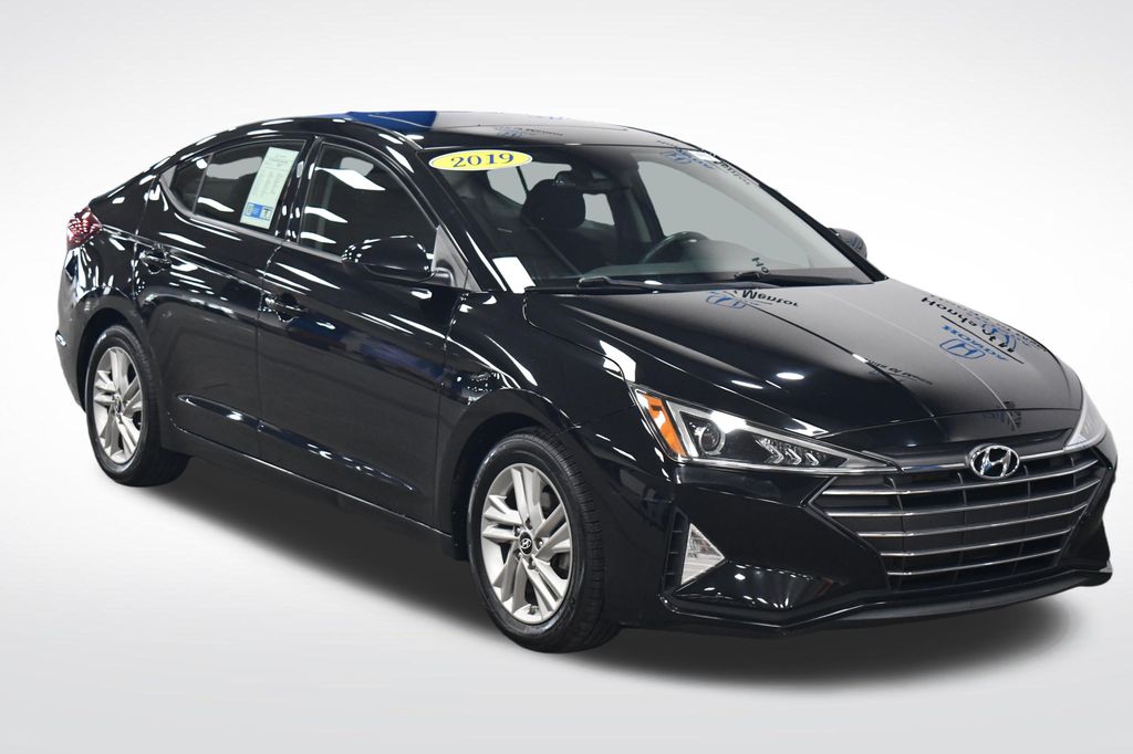 Thumbnail: 2019 Hyundai Elantra - 8