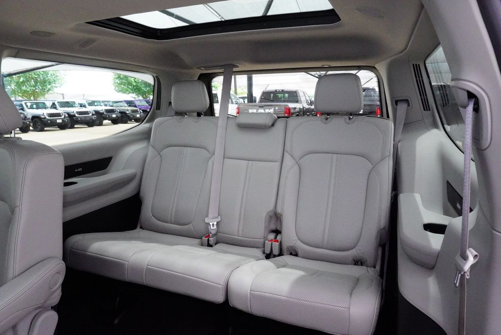 Used Car 2022 Jeep Wagoneer  Series Iii For Sale Under $40,000 In Weatherford, Texas