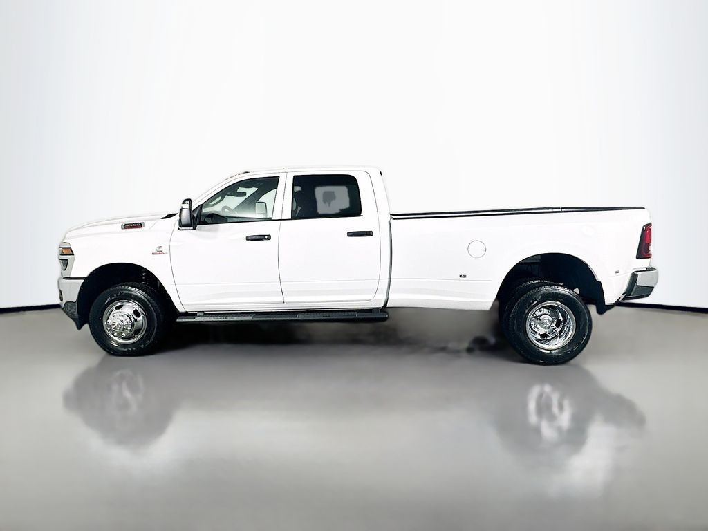 New 2026 White Ram Tradesman 12in Dually image 4