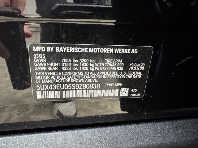 Used 2025 Black BMW xDrive50e image 30