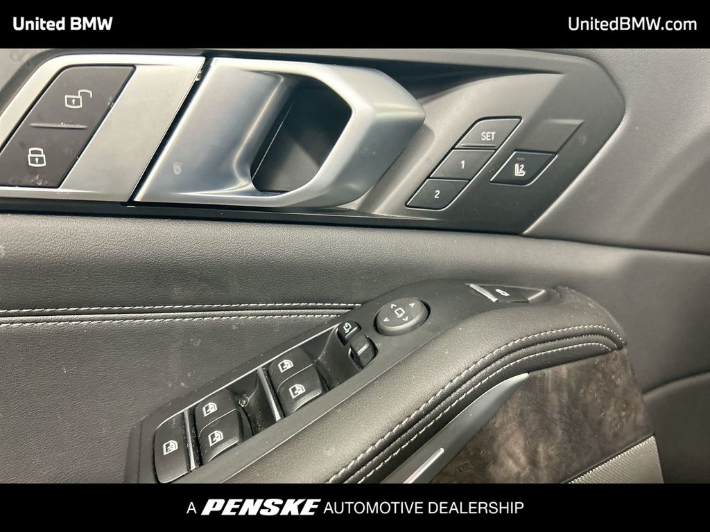 Thumbnail: 2024 BMW X5 - 11