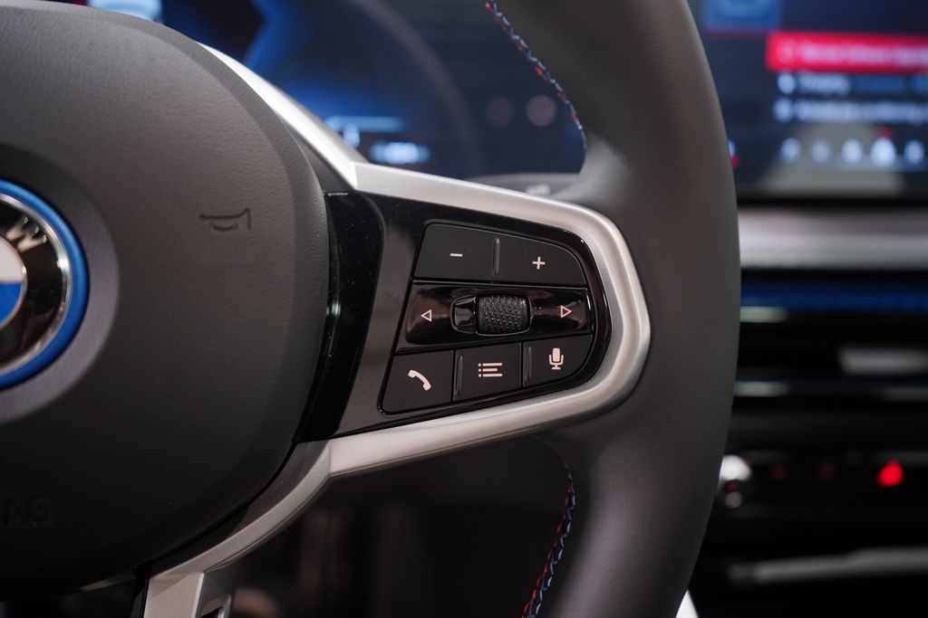 2025 BMW i4 M50 17