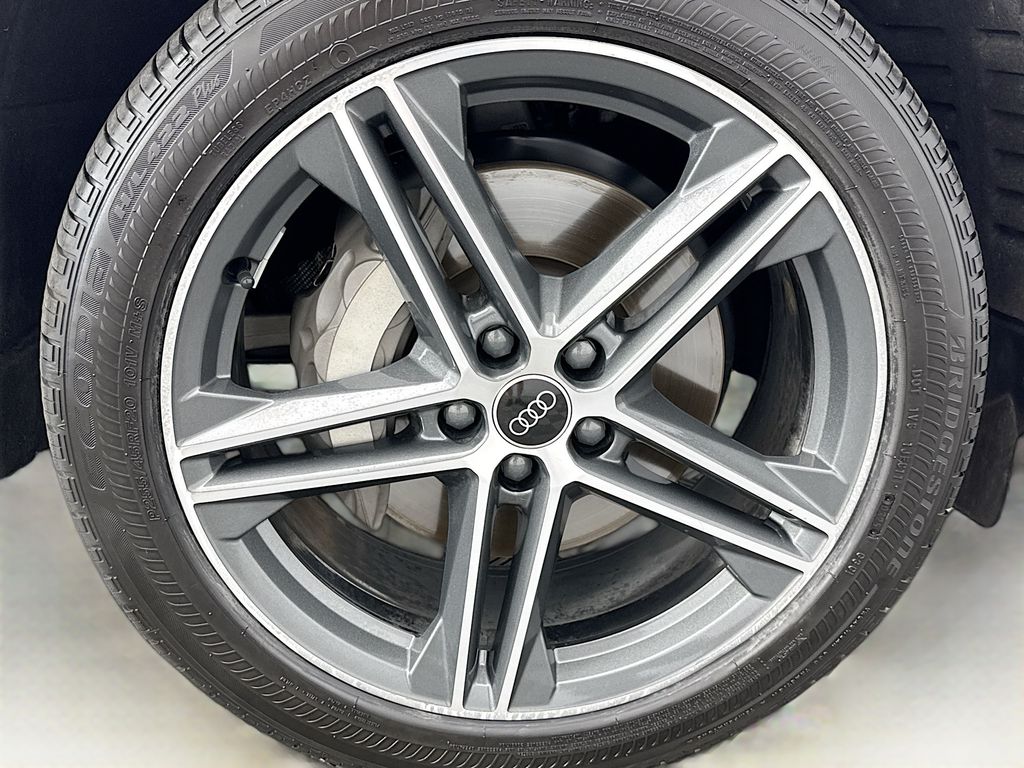 Thumbnail: 2023 Audi Q5 - 30