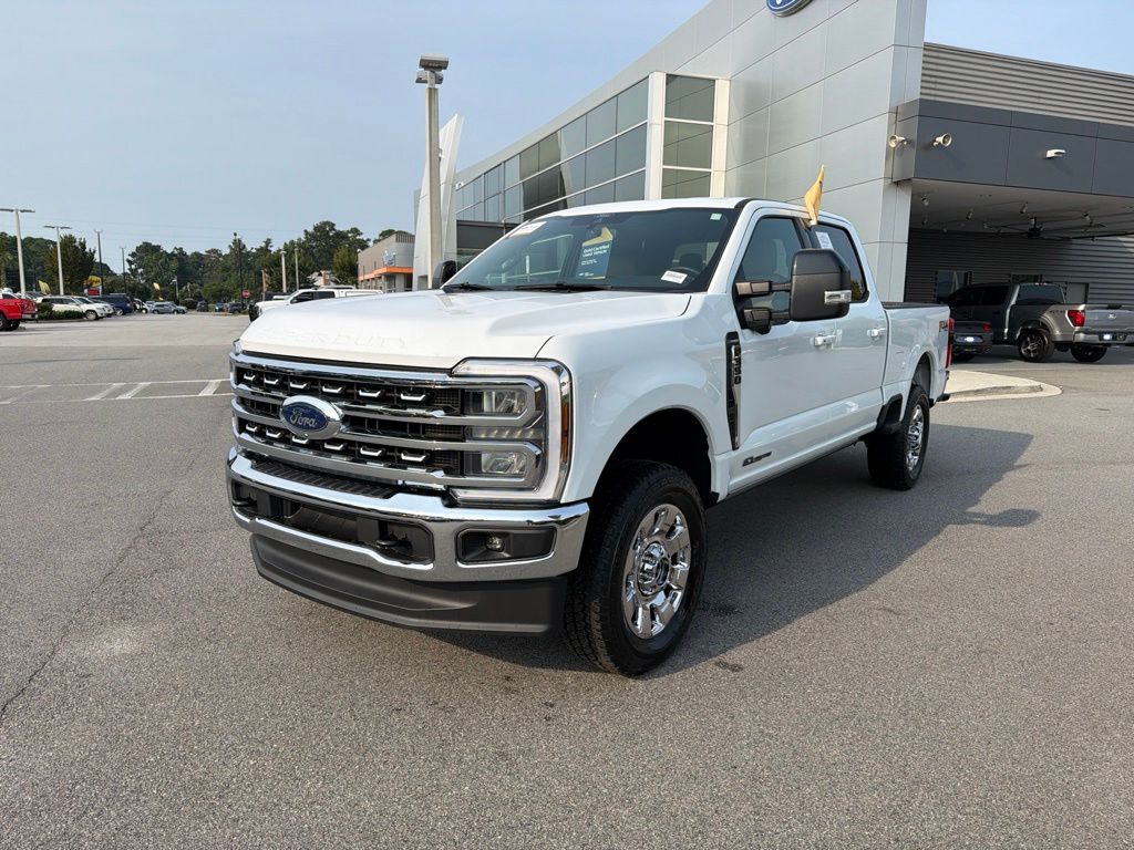2026 Ford F-350 Super Duty LARIAT
