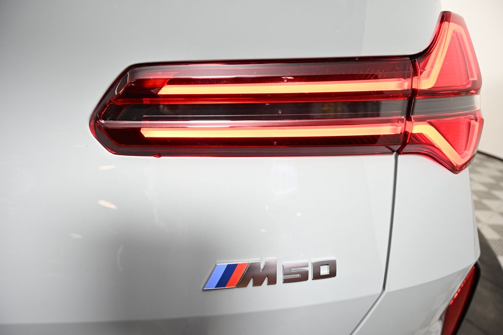Thumbnail: 2026 BMW X3 - 11