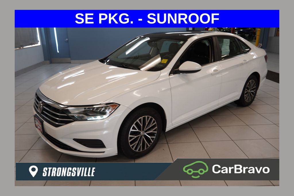 White Silver Metallic 2019 Volkswagen Jetta Sedan Front-Wheel Drive 8-Speed Automatic