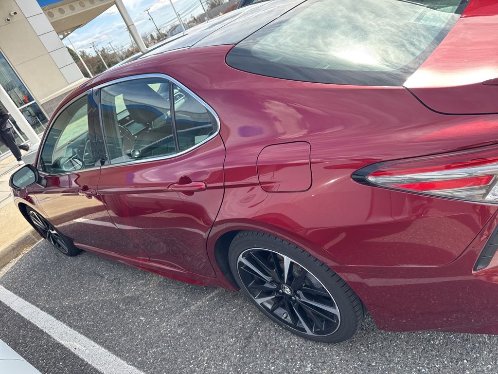 2018 Toyota Camry XSE 4