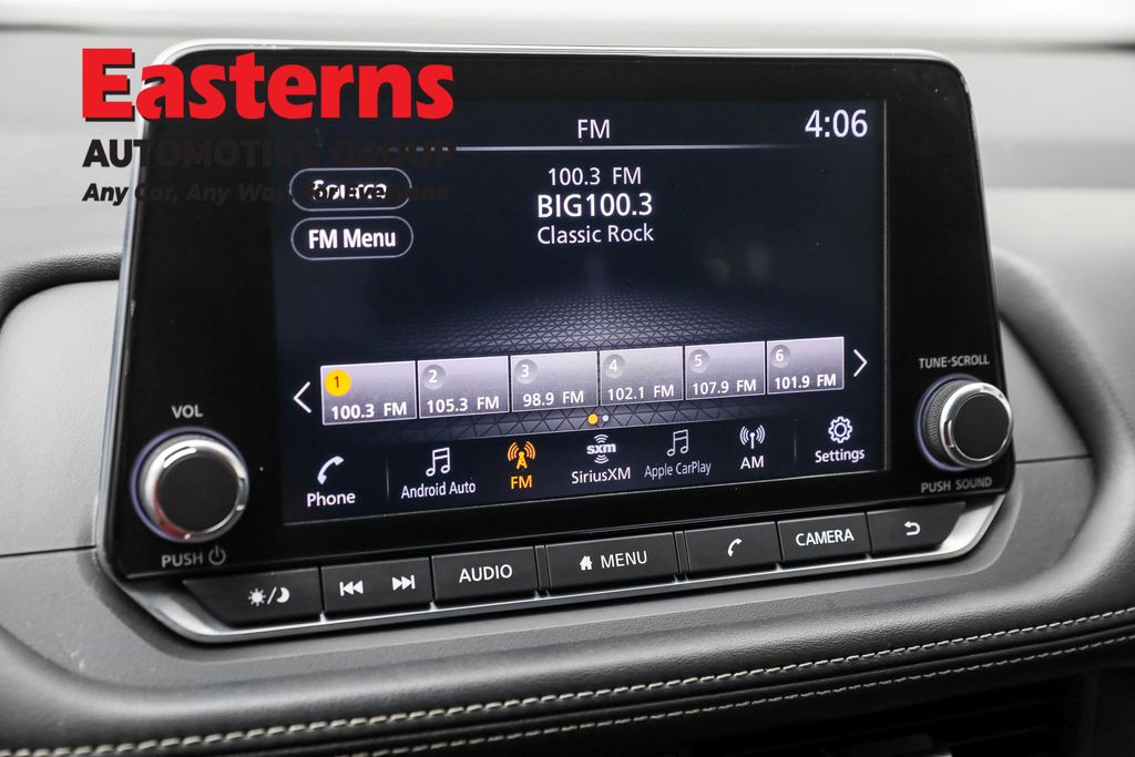 Used 2024 Gray Nissan SV image 19