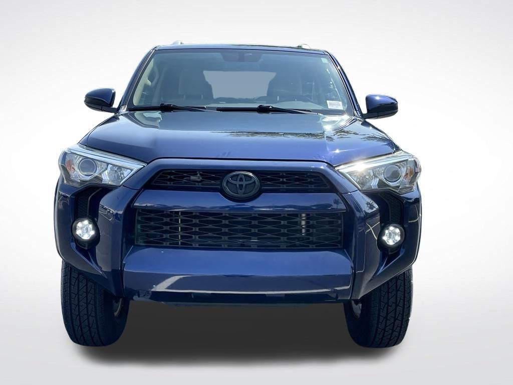 Thumbnail: 2017 Toyota 4Runner - 9