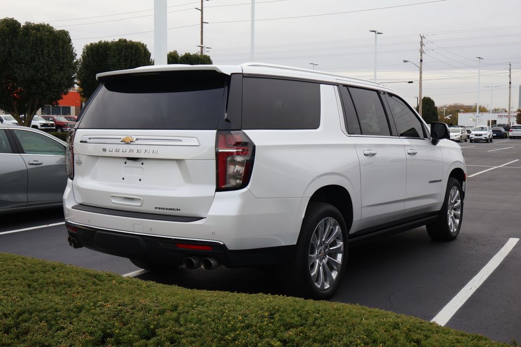 Thumbnail: 2023 Chevrolet Suburban - 7