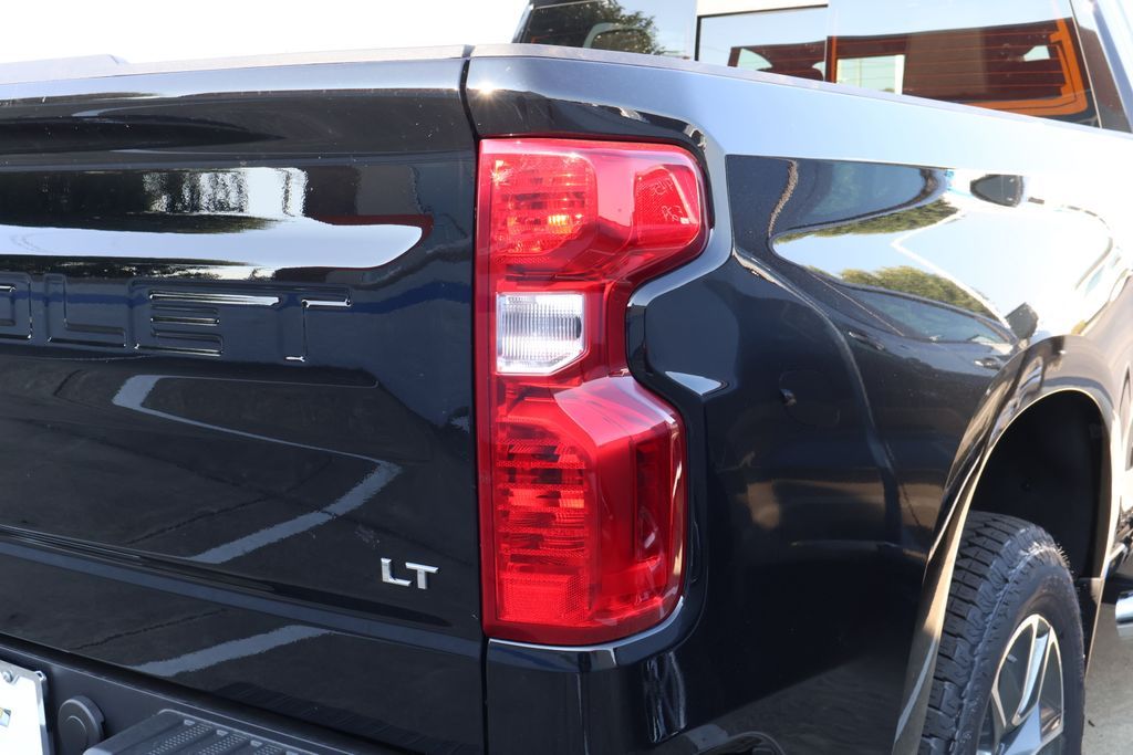 Thumbnail: 2026 Chevrolet Silverado 1500 - 7
