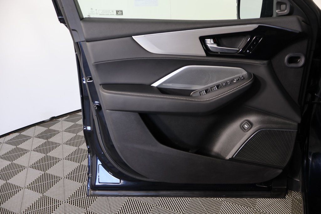 Thumbnail: 2025 Acura MDX - 12