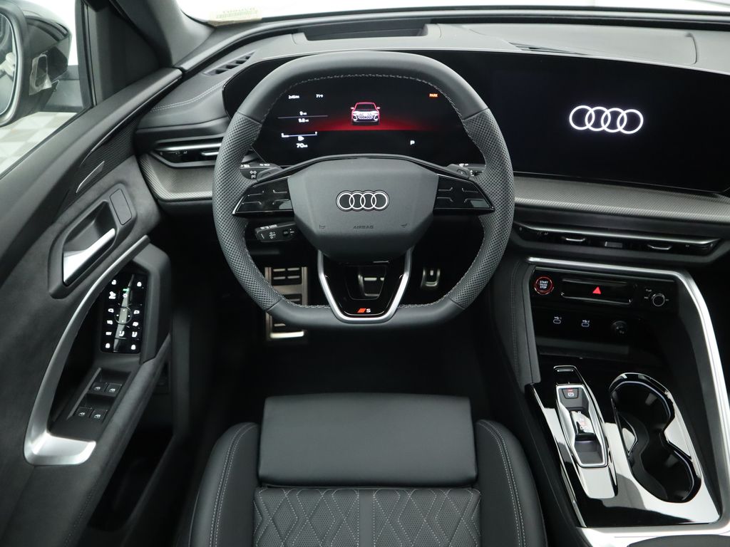 2025 Audi SQ5  11