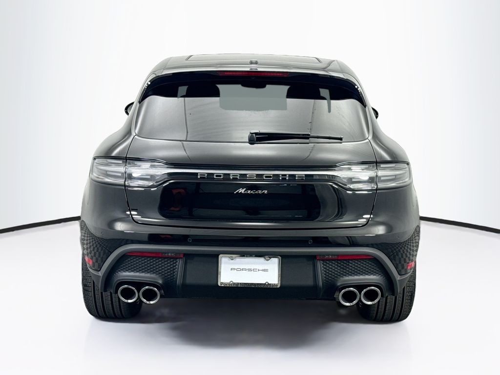 Thumbnail: 2026 Porsche Macan - 6