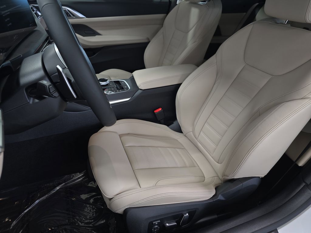 New 2027 Mineral White Metallic BMW M440i image 12
