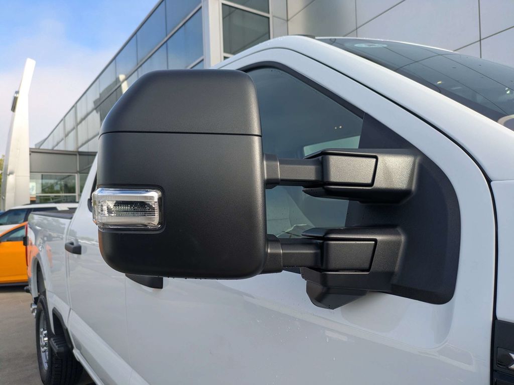 2027 Ford F-250 Super Duty XL