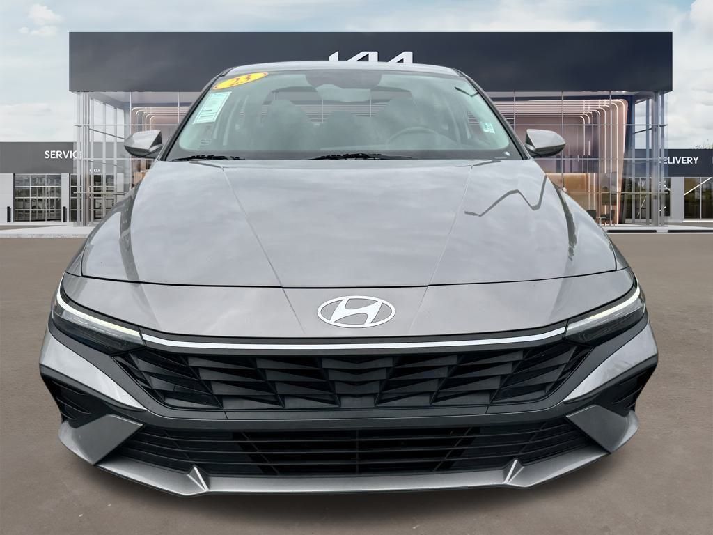 2024 Hyundai Elantra SEL 2